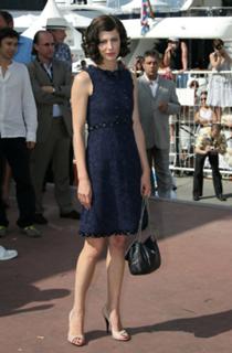 Anna Mouglalis feet photo 3