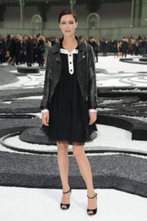 Anna Mouglalis feet photo 10