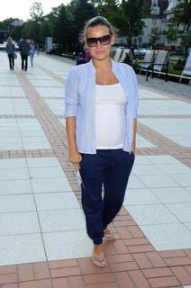 Anna Mucha feet photo thumbnail