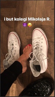 Anna Mucha feet photo thumbnail