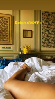 Anna Mucha feet photo thumbnail