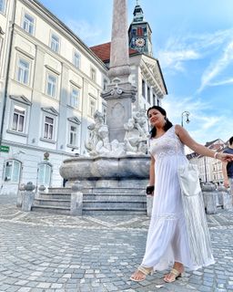 Anna Netrebko feet photo 5