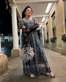 Anna Netrebko feet photo 1