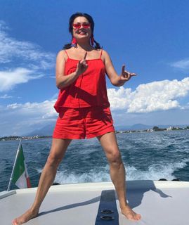 Anna Netrebko feet photo 9