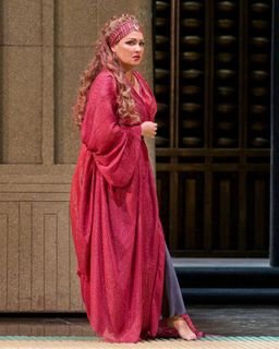 Anna Netrebko feet photo 4