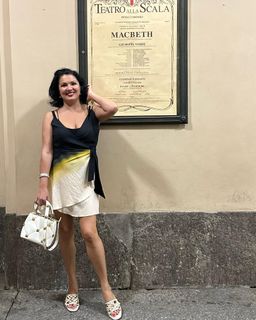 Anna Netrebko feet photo 9