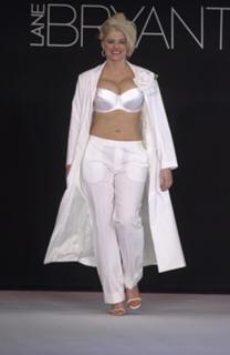 Anna Nicole Smith feet photo thumbnail
