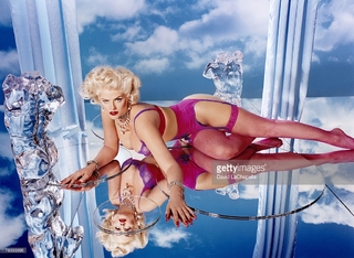 Anna Nicole Smith feet photo thumbnail