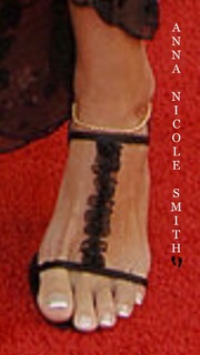 Anna Nicole Smith feet photo thumbnail
