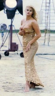 Anna Nicole Smith feet photo thumbnail