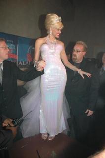 Anna Nicole Smith feet photo thumbnail