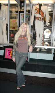 Anna Nicole Smith feet photo thumbnail