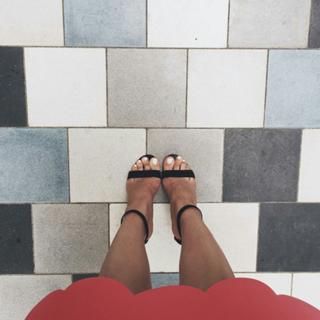 Anna Nooshin feet photo 14