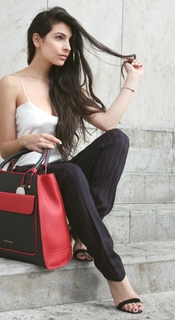 Anna Nooshin feet photo 13