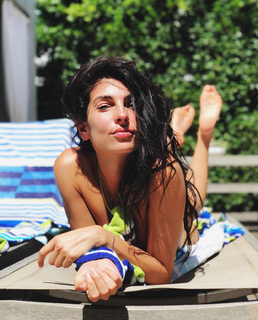 Anna Nooshin feet photo 13