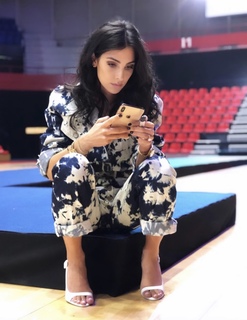 Anna Nooshin feet photo 3