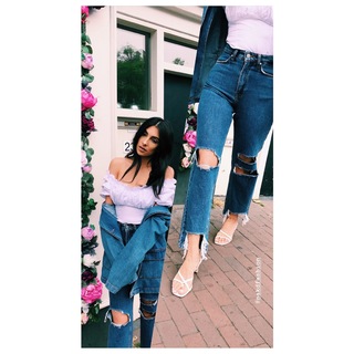Anna Nooshin feet photo 1
