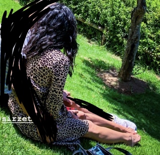 Anna Nooshin feet photo 9