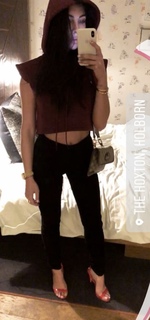 Anna Nooshin feet photo 6