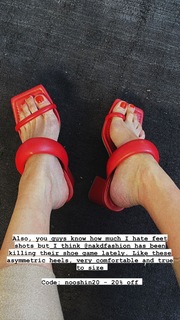 Anna Nooshin feet photo 4