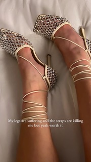 Anna Nooshin feet photo 6