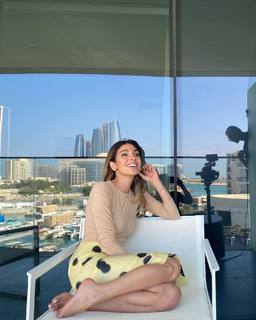 Anna Nooshin feet photo 10