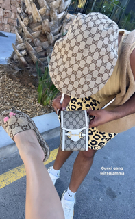 Anna Nooshin feet photo 6