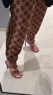 Anna Nooshin feet photo 4