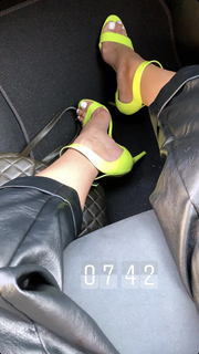 Anna Nooshin feet photo 9