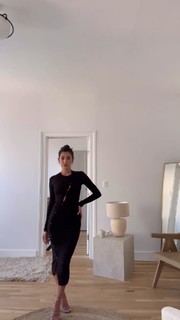 Anna Nooshin feet photo 18