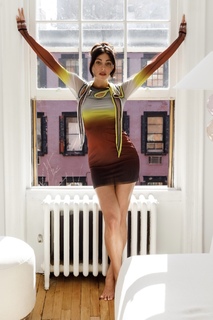 Anna Nooshin feet photo 9