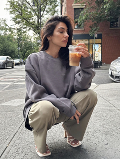 Anna Nooshin feet photo 1