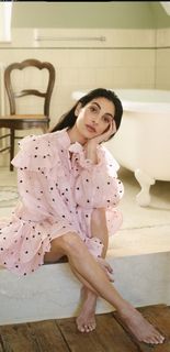 Anna Nooshin feet photo 16