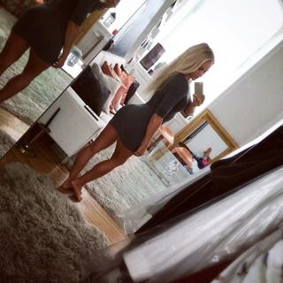 Anna Nystrom feet photo thumbnail