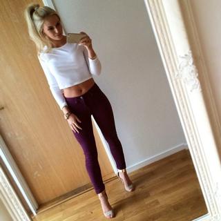 Anna Nystrom feet photo thumbnail