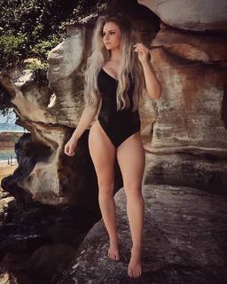 Anna Nystrom feet photo thumbnail