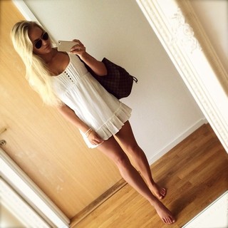 Anna Nystrom feet photo thumbnail