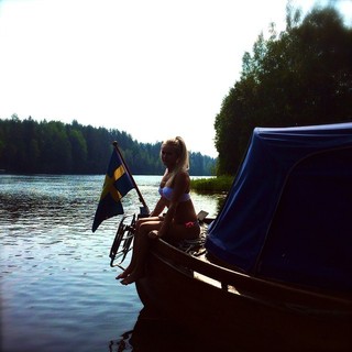 Anna Nystrom feet photo thumbnail