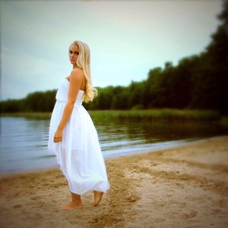 Anna Nystrom feet photo thumbnail