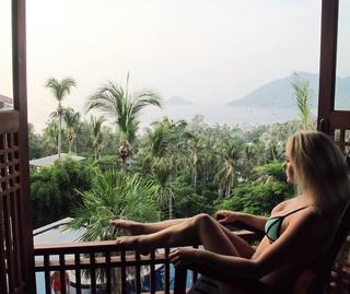 Anna Nystrom feet photo thumbnail