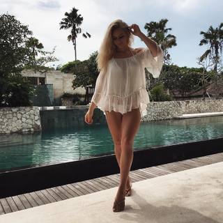 Anna Nystrom feet photo thumbnail