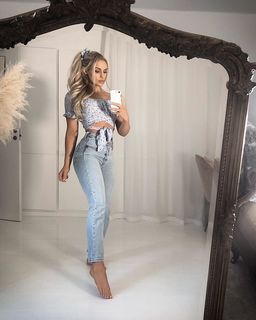 Anna Nystrom feet photo thumbnail