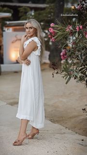 Anna Nystrom feet photo thumbnail