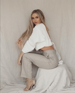 Anna Nystrom feet photo thumbnail