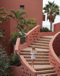 Anna Nystrom feet photo thumbnail