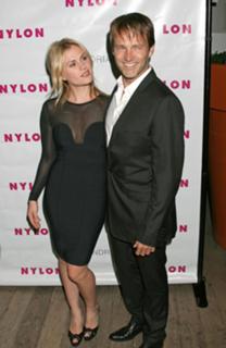 Anna Paquin feet photo thumbnail