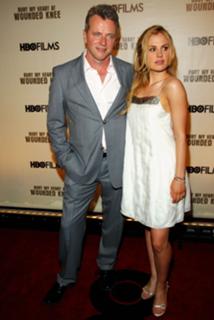 Anna Paquin feet photo thumbnail