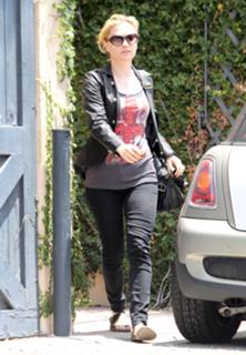 Anna Paquin feet photo thumbnail
