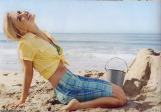 Anna Paquin feet photo thumbnail