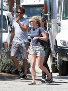 Anna Paquin feet photo thumbnail